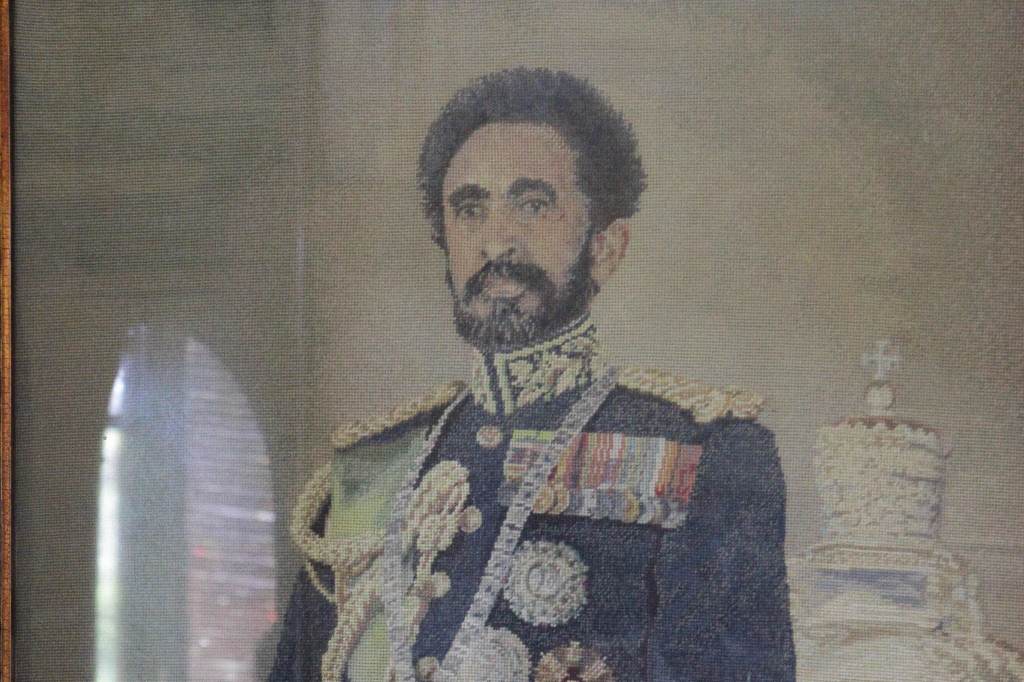 เฮลี เซลาสซีที่ 1: ราชา ศาสดา และมนุษย์ในเงาแห่งจักรวรรดิเอธิโอเปีย