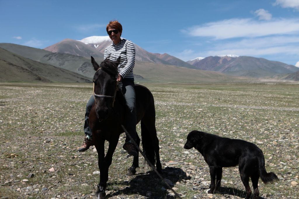 ไม่ใช่แค่ม้าที่เป็นสัตว์คู่ใจของชาวมองโกล