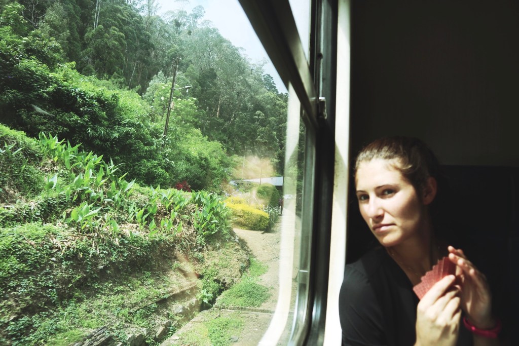 นั่งรถไฟชมวิวไร่ชา Ella –&nbsp;Kandy