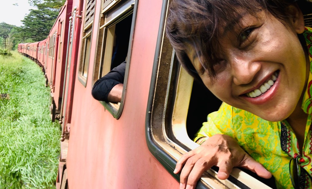 ไปนั่งรถไฟศรีลังกา