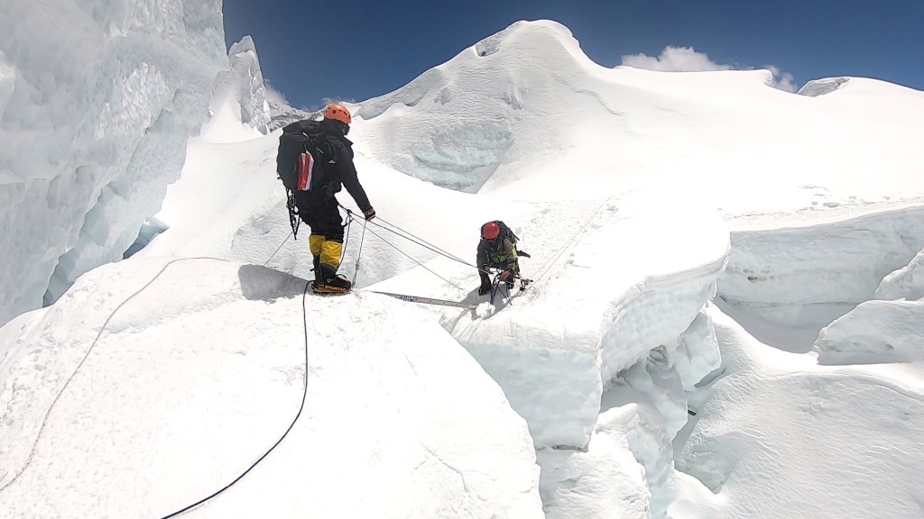 อุปกรณ์ที่ใช้ในการปีนขึ้นยอด Technical Peak