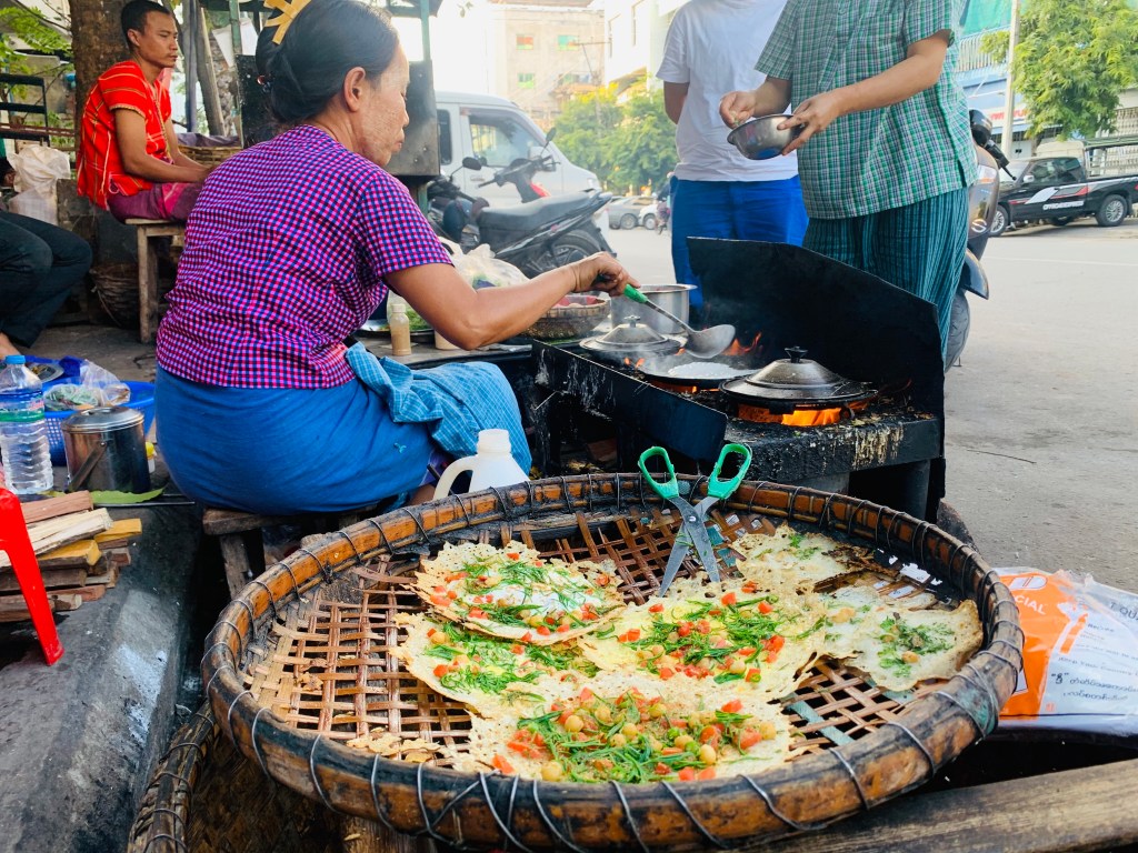 ตามหาร้านอาหารท้องถิ่น ร้านกาแฟน่านั่งในมัณฑะเลย์