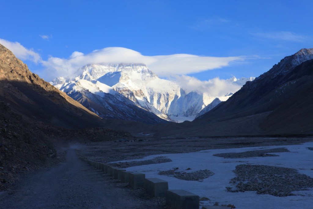 จอร์จ มัลลอรี่ (George Mallory) – Because it’s&nbsp;there