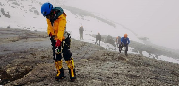 ซ้อมปีนเขา สำหรับการทำกิจกรรม Mountaineering
