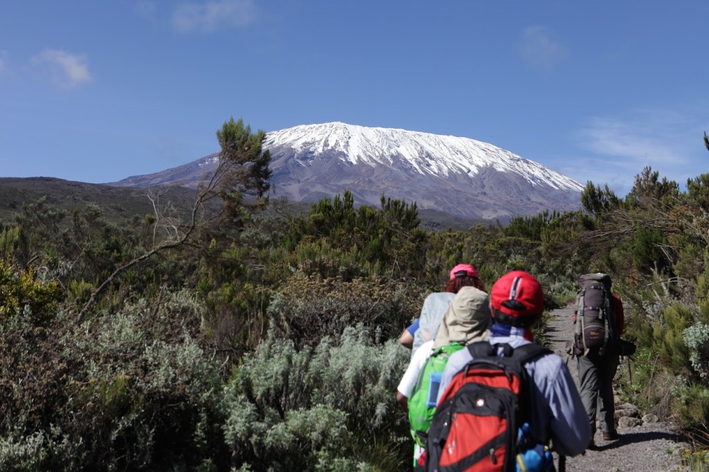 ฉันจะไปยืนบนยอดเขา Roof of&nbsp;Africa