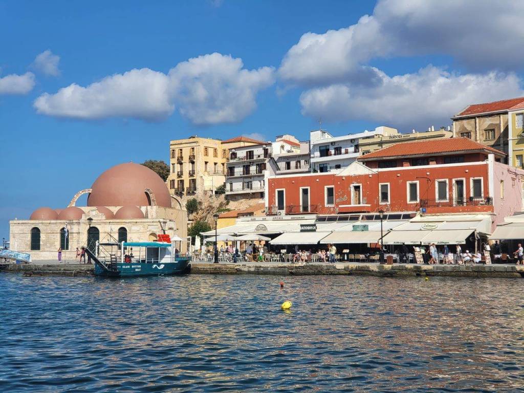 Chania: เมืองท่าสีสันแห่งครีต