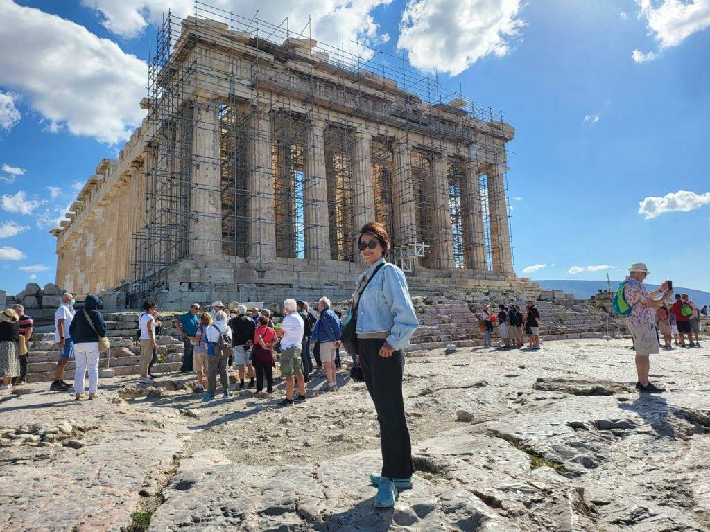 สำรวจอะโครโพลิสและอะโกรา: ประวัติศาสตร์และวัฒนธรรม