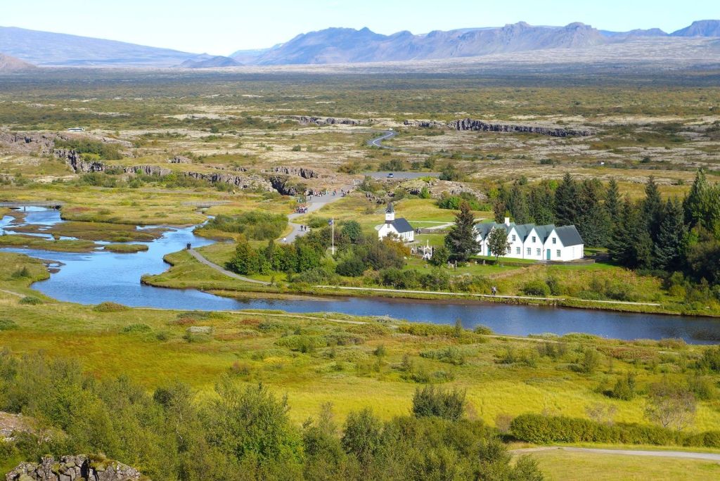 วันที่หนึ่ง : เดินทางย้อนเวลา – จากกรุงเทพฯ&nbsp;สู่วงแหวนทองคำ