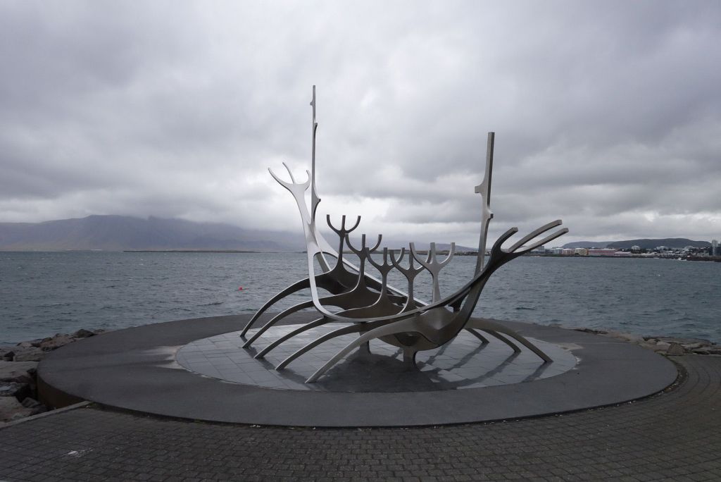 วันที่ 11 : ครบรอบเส้นทาง Ring Road – พลาดตอนจบที่ Blue Lagoon