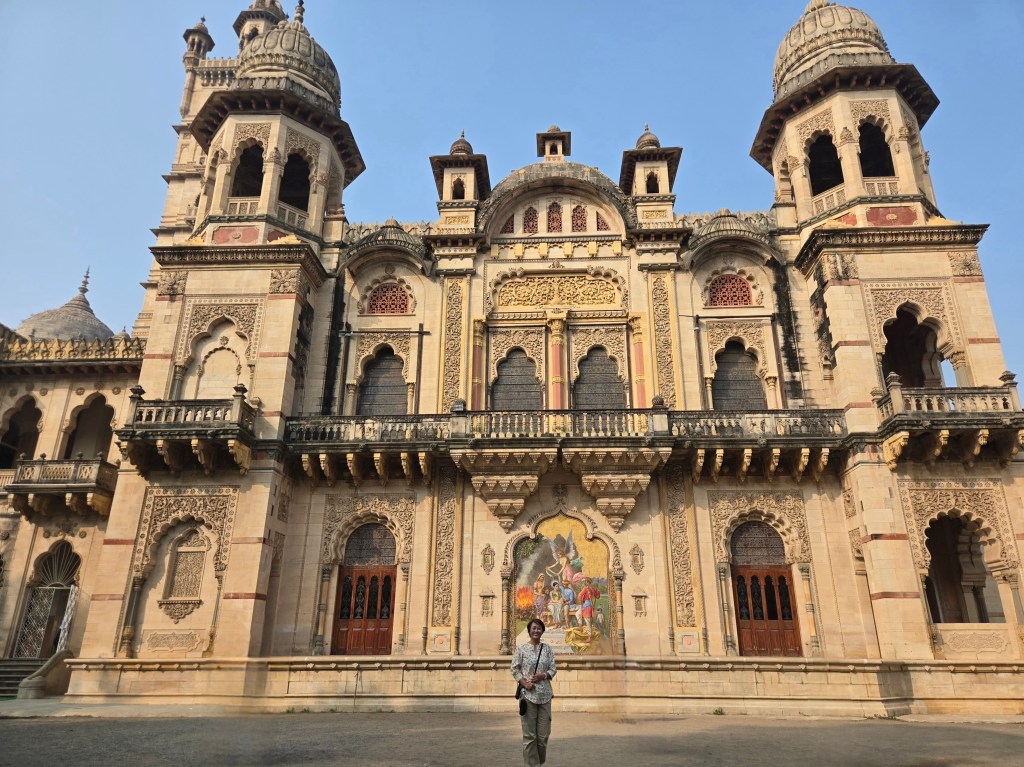 Laxmi Vilas Palace: มนต์เสน่ห์แห่งสถาปัตยกรรมและเรื่องราวสะเทือนใจของสถาปนิก